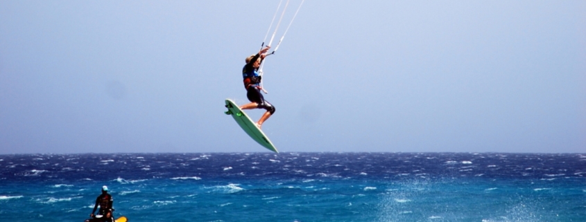 strapless kitesurfing