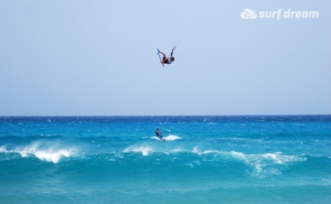 strapless kitesurfing