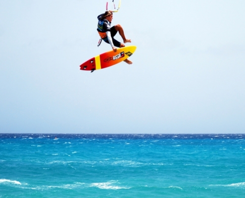 strapless kitesurfing