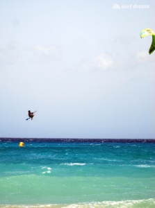 strapless kitesurfing